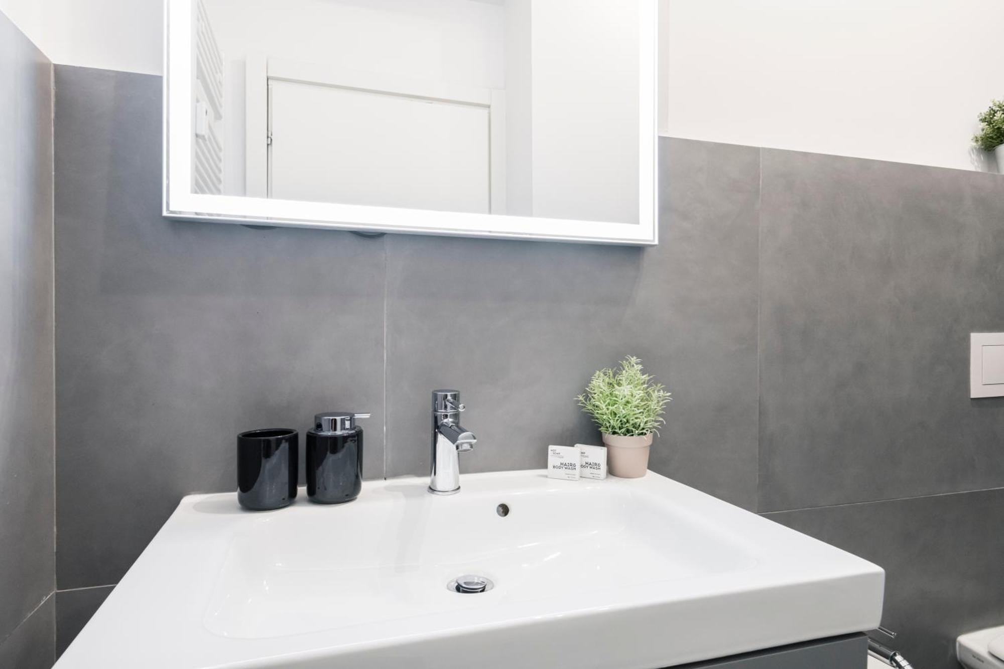 114 - Amazing Flat Fully Furnished In P.Ta Romana Milán Exterior foto